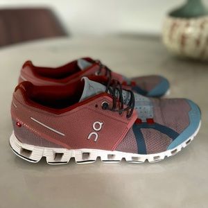 On Running Ladies Cloud 70/30 dustrose/quartz sneakers size Womens 8